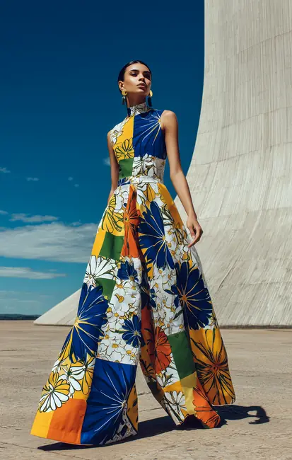 Imagen de la serie editorial de moda Architecture on the Body, generada con IA